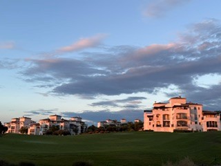 Mediterrane Architektur des Resorts